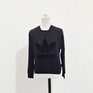Adidas sweatshirts S